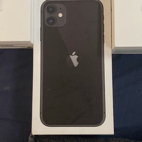 Apple products - Picture 2 of 3